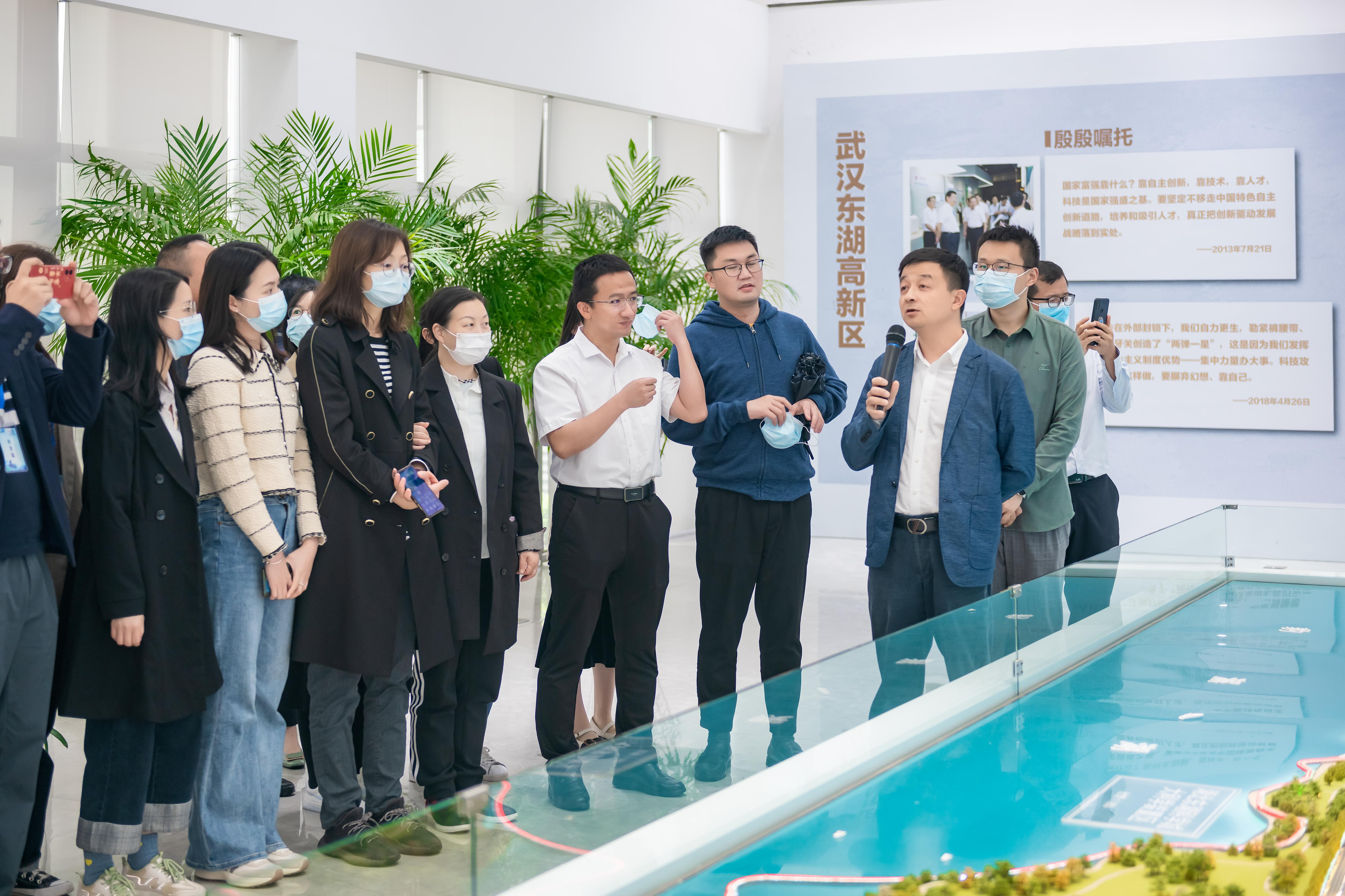 科学岛 金波.jpg